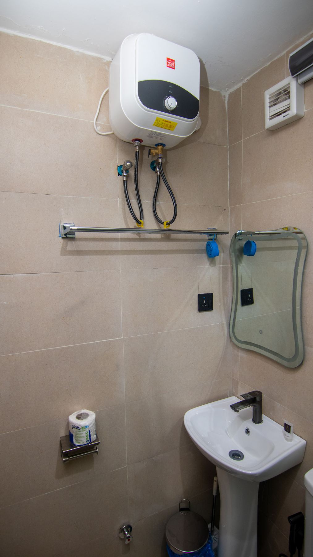 Room 103 bathroom
